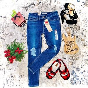 Levi’s 711 skinny jeans 27